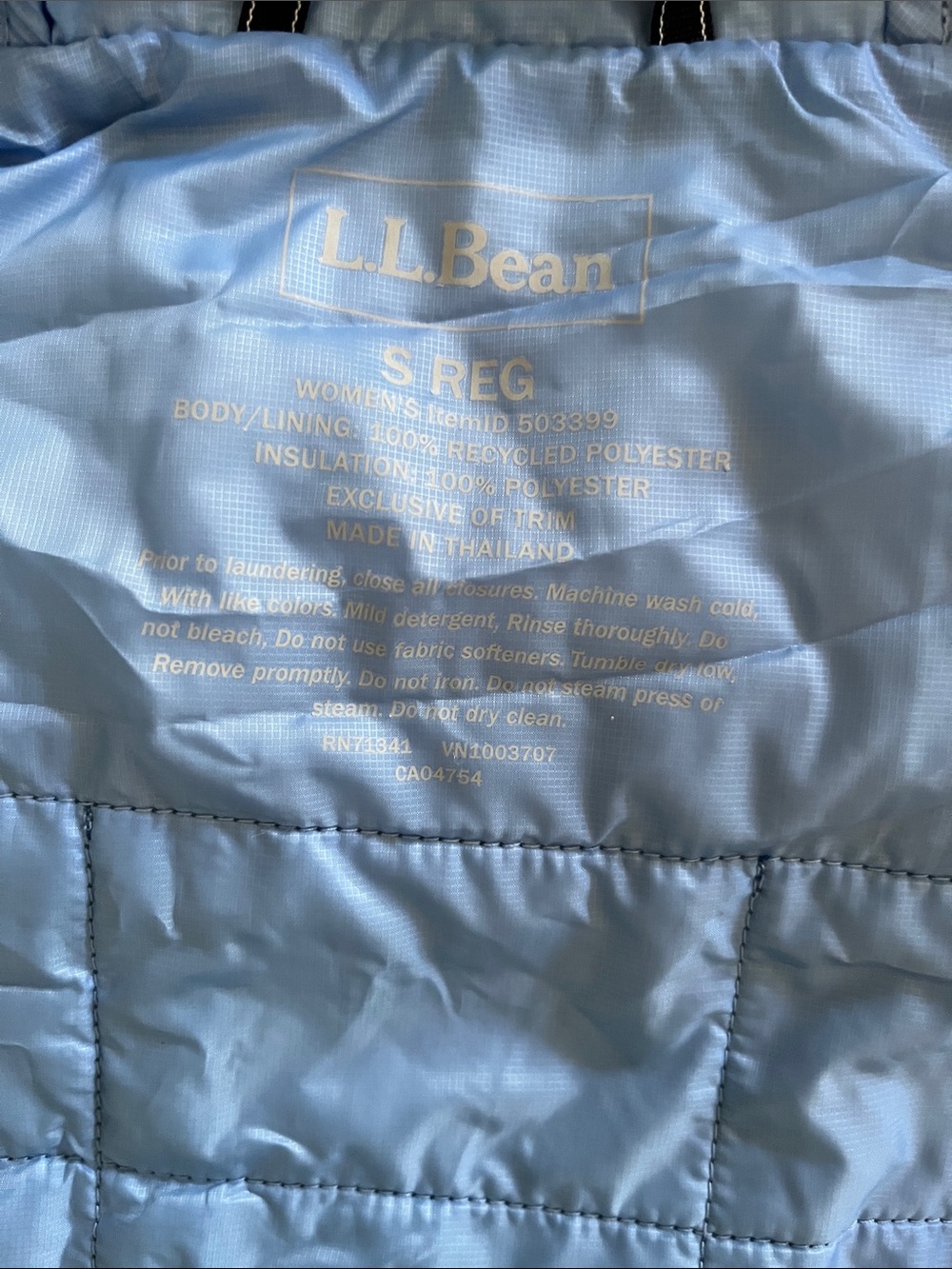 L.L. Bean Women’s Quilted Puffer Jacket - Dark Blue with Light Blue Trim - Picture 2 of 7